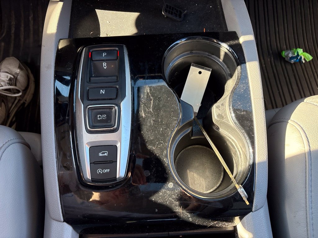 Used 2016 Honda Pilot Elite image 26