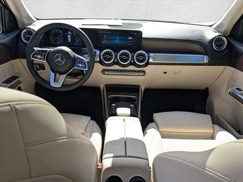 Used 2023 Mercedes-Benz GLB 250 image 19