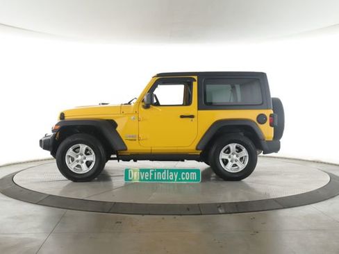 Used 2019 Jeep Wrangler Sport w/ Quick Order Package 24S AWD/4WD image 9