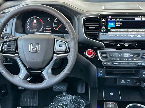 New 2025 Honda Ridgeline Black Edition image 15