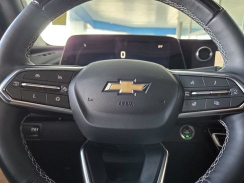 Used 2025 Chevrolet Traverse LT w/ Enhanced Driving Package FWD image 28