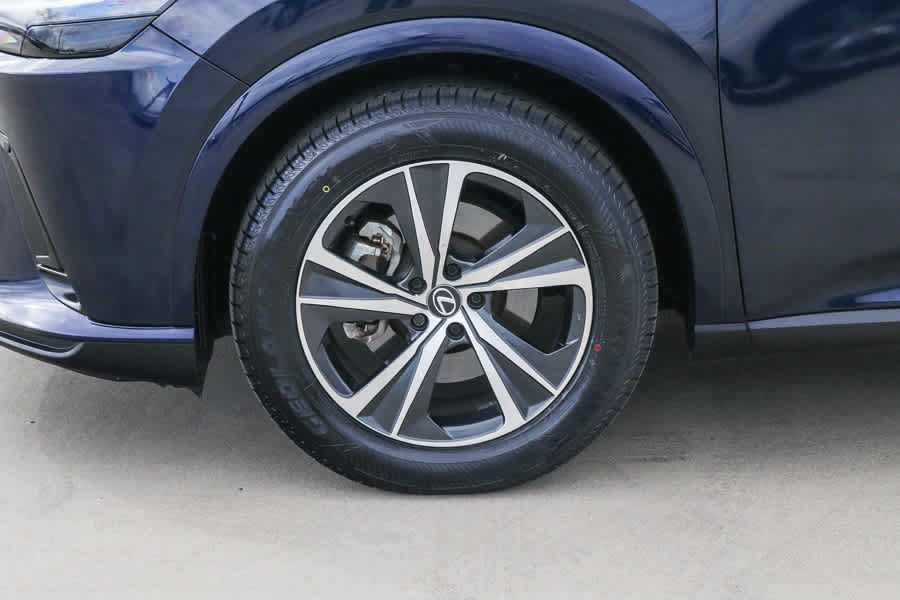 Certified 2024 Lexus RX 350 Premium w/ Convenience Package AWD/4WD image 11