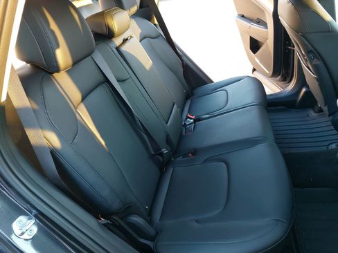 New 2026 Kia Sportage SX image 14