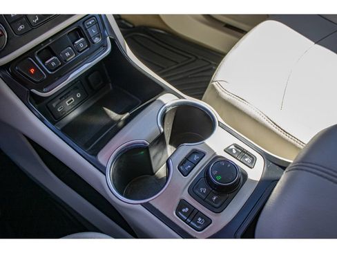 Used 2020 GMC Terrain Denali w/ Denali Premium Package AWD/4WD image 48