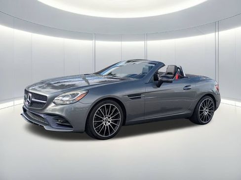 Used 2020 Mercedes-Benz SLC 300 image 2