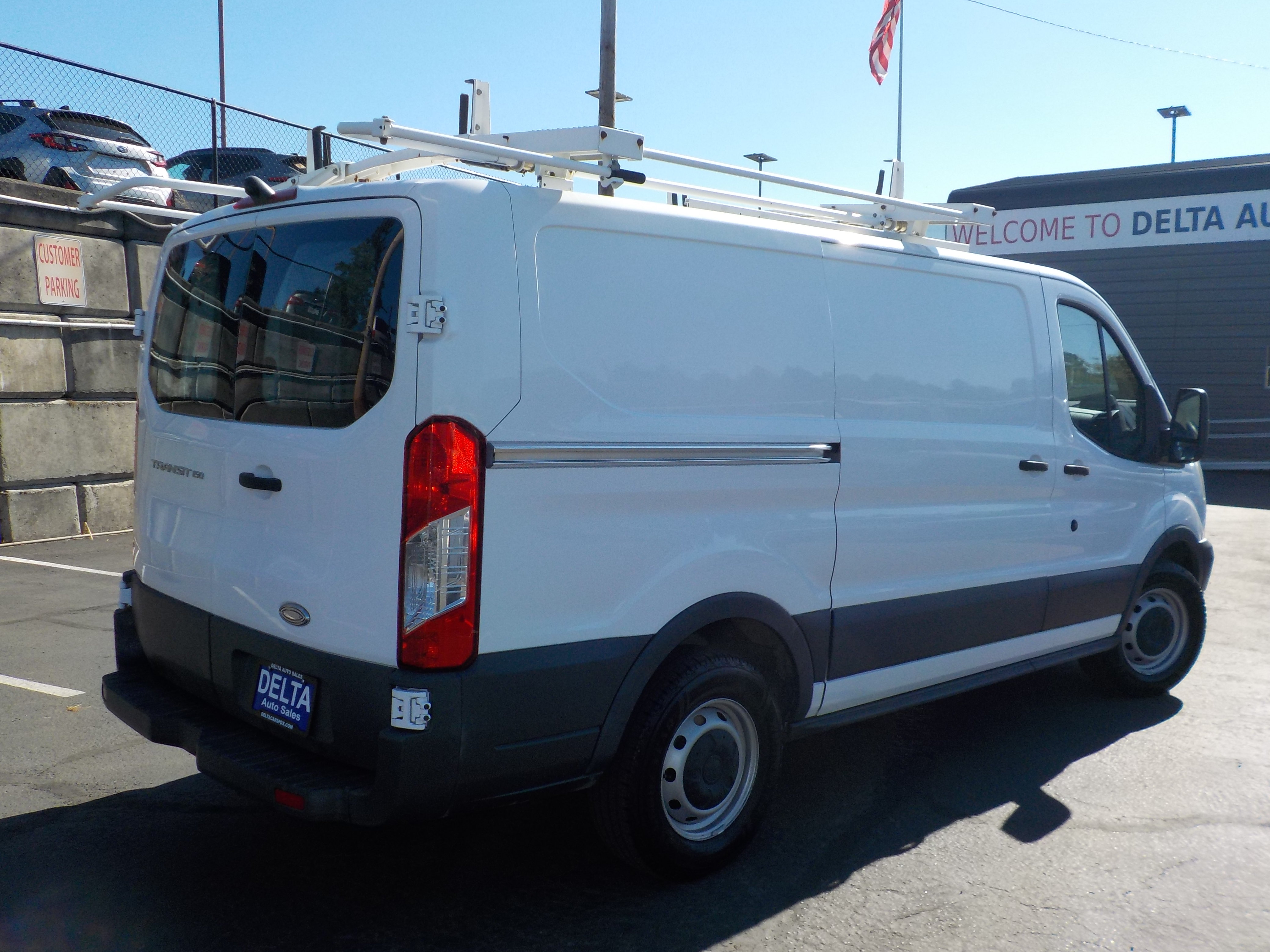 Used 2015 Ford Transit 150 130 Low Roof RWD image 7