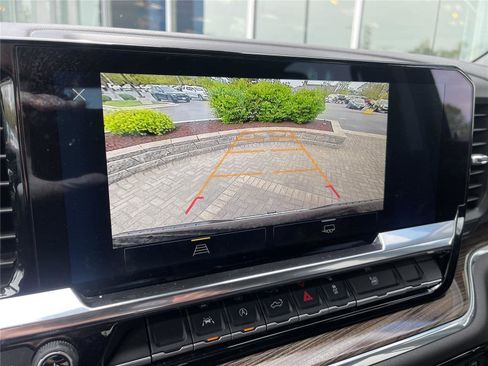 Used 2025 Chevrolet Silverado 1500 LT image 30