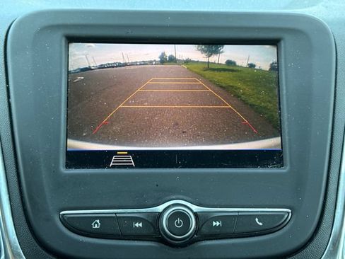 Used 2020 Chevrolet Equinox LS w/ LS Convenience Package AWD/4WD image 27
