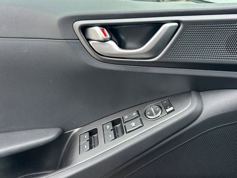 Used 2020 Hyundai Ioniq Blue image 13