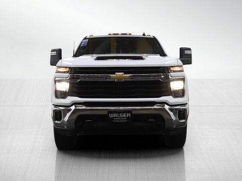 Used 2024 Chevrolet Silverado 3500 LT w/ Convenience Package AWD/4WD image 11