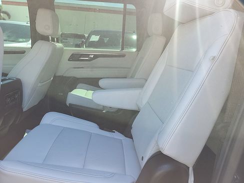 Used 2025 Chevrolet Suburban Premier w/ Sun And Tow Package RWD image 16