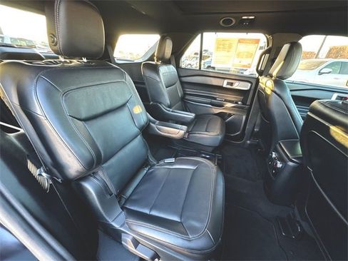 Used 2020 Ford Explorer Limited image 28
