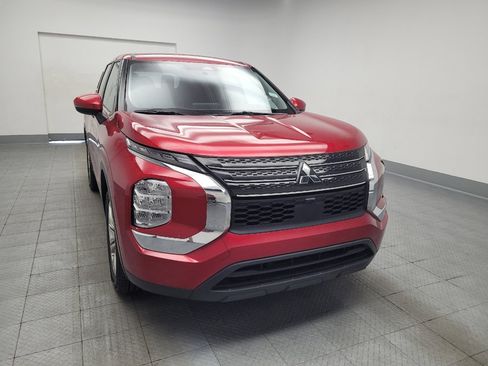 Used 2024 Mitsubishi Outlander ES FWD image 14