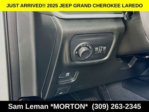 New 2025 Jeep Grand Cherokee L Laredo w/ Luxury Tech Group I image 10