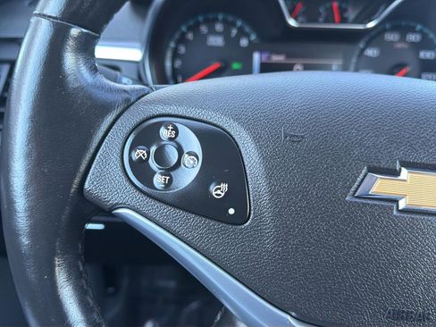 Used 2019 Chevrolet Impala LT w/ LT Convenience Package image 18