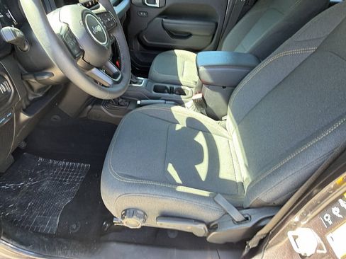 Used 2025 Jeep Wrangler Unlimited Sport S 4xe AWD/4WD image 16