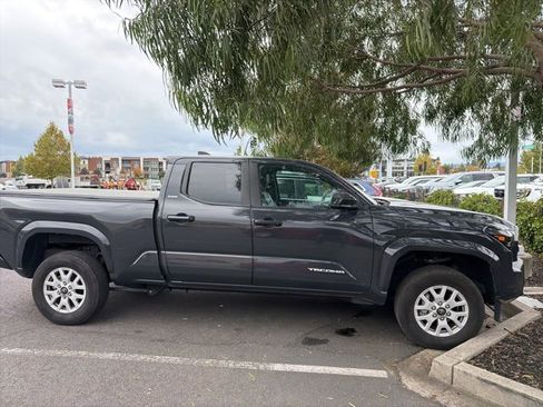 Certified 2024 Toyota Tacoma SR5 image 3