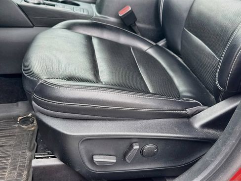 Used 2020 Ford Escape SEL AWD/4WD image 19