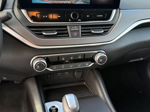 Used 2026 Nissan Altima 2.5 SR FWD image 24