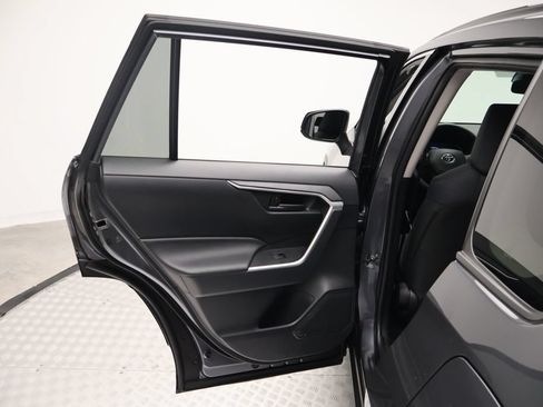 Certified 2025 Toyota RAV4 LE AWD/4WD image 21