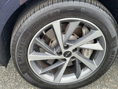 Certified 2026 Genesis GV80 2.5T Select AWD/4WD image 7