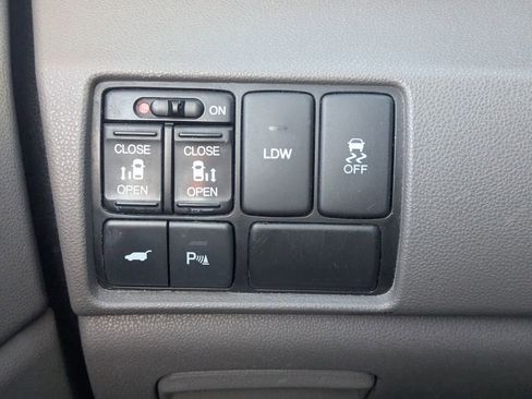 Used 2016 Honda Odyssey Touring image 23