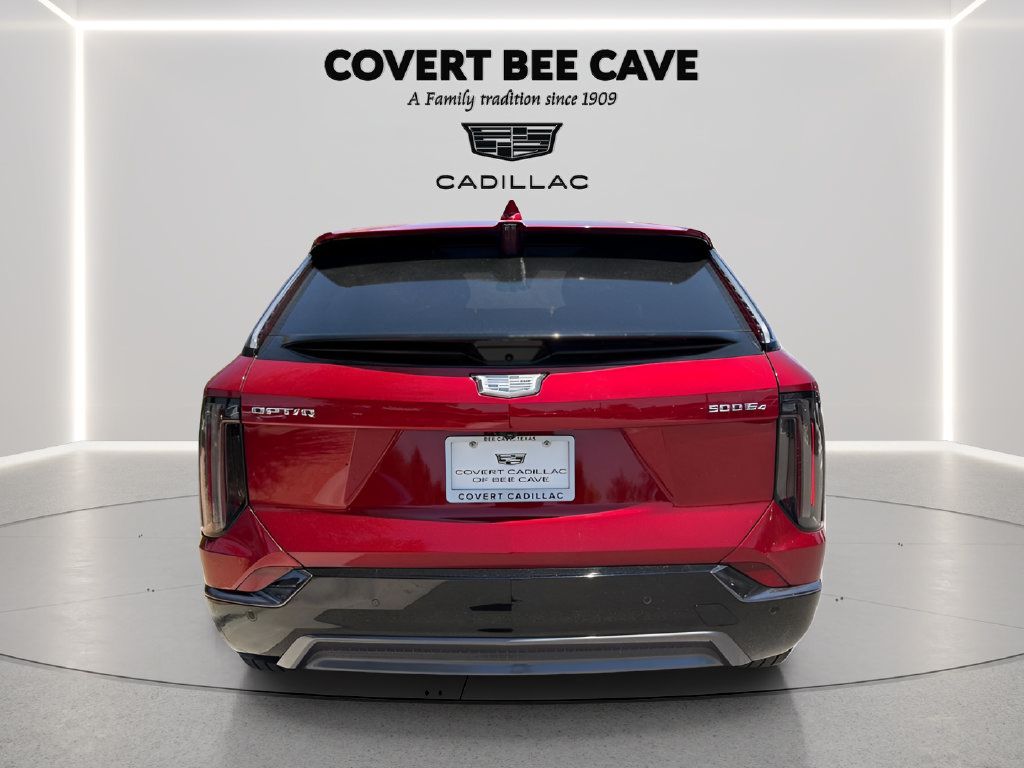 Certified 2025 Cadillac Optiq Sport 2 w/ LPO, Floor Liner Package AWD/4WD image 18