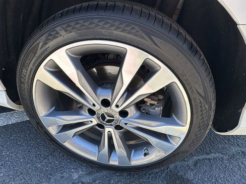 Used 2019 Mercedes-Benz C 300 4MATIC Sedan image 15