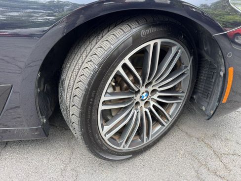 Used 2019 BMW 530i xDrive w/ M Sport Package AWD/4WD image 43