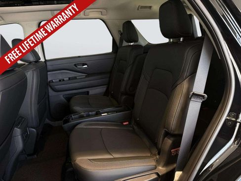 New 2026 Nissan Pathfinder SL w/ SL Premium Package FWD image 30
