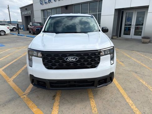 Used 2025 Ford Maverick XLT w/ XLT Luxury Package AWD/4WD image 2