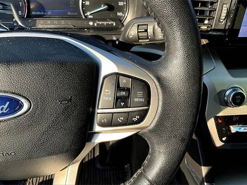 Used 2021 Ford Explorer XLT w/ Equipment Group 202A image 18