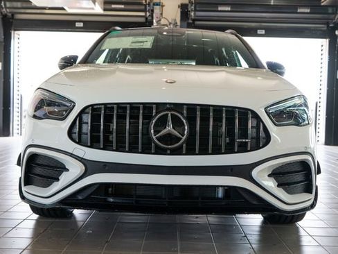 New 2026 Mercedes-Benz GLA 35 AMG 4MATIC image 2