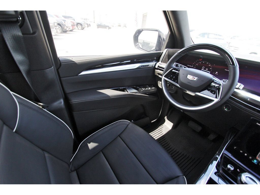 New 2027 Cadillac Escalade ESV Sport w/ Touring Package AWD/4WD image 8