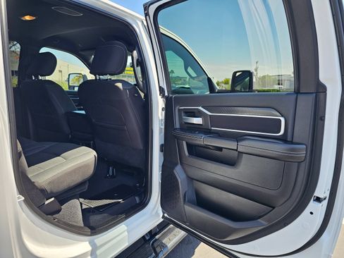 Used 2026 RAM 2500 Big Horn AWD/4WD image 31