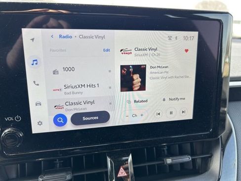 Used 2025 Toyota Corolla SE image 11