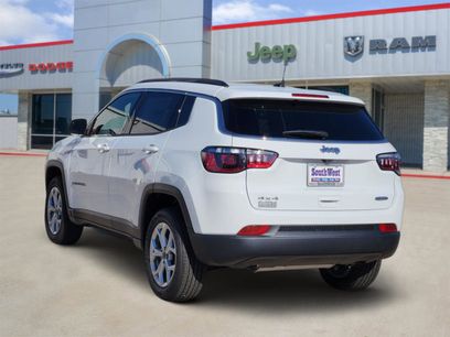 New 2026 Jeep Compass Latitude