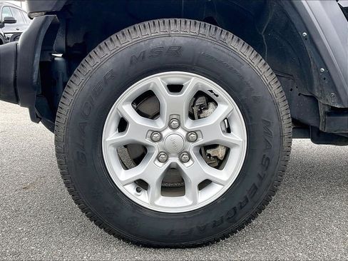 Used 2021 Jeep Wrangler Unlimited Sport AWD/4WD image 7