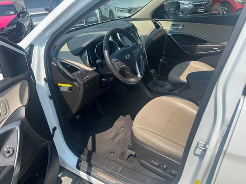 Used 2017 Hyundai Santa Fe Sport w/ 2.4L Tech Package 04 FWD image 5