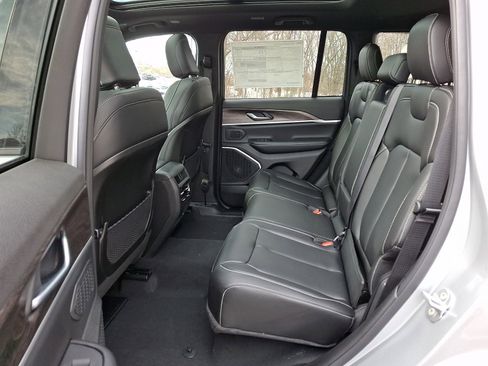 New 2026 Jeep Grand Cherokee Limited image 6