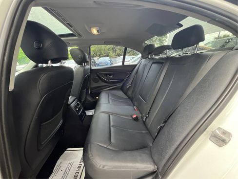 Used 2018 BMW 320i Sedan RWD image 12