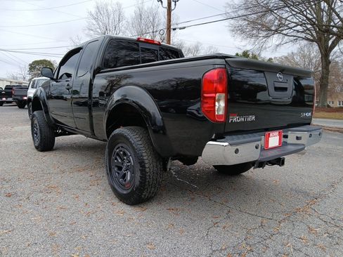 Used 2017 Nissan Frontier SV w/ SV Value Truck Package image 11