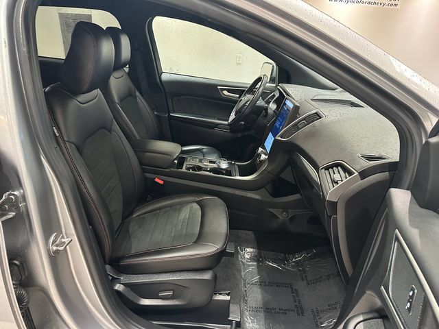 Certified 2021 Ford Edge ST-Line AWD/4WD image 6