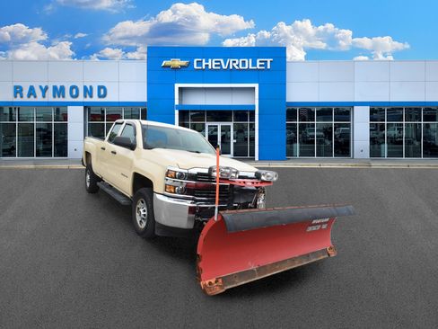 Used 2018 Chevrolet Silverado 2500 W/T w/ Snow Plow Prep Package AWD/4WD image 9