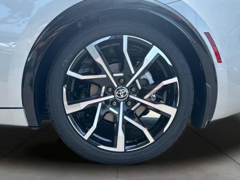 New 2026 Toyota Prius Plug-In Hybrid FWD image 34