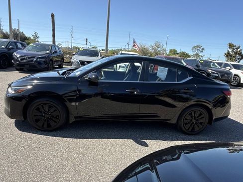 Used 2025 Nissan Sentra S FWD image 7