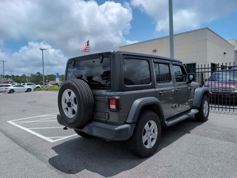 Used 2020 Jeep Wrangler Unlimited Sport S AWD/4WD image 3
