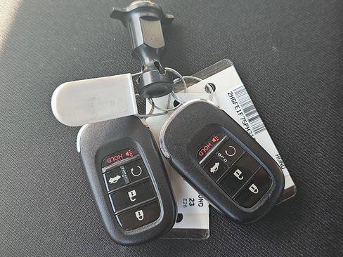 Used 2023 Honda Civic EX image 10