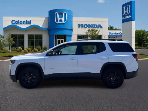 Used 2022 GMC Acadia AT4 w/ Technology Package AWD/4WD image 3