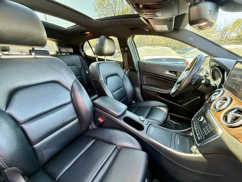 Used 2016 Mercedes-Benz GLA 250 4MATIC image 30